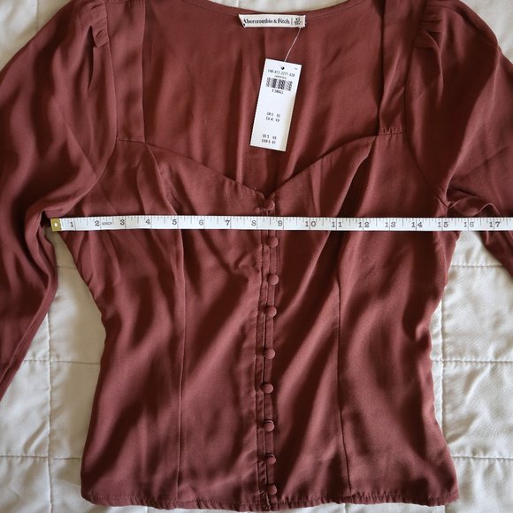 Abercrombie Brown Sweetheart Neckline Button Blouse with Long Sleeves NWT - Picture 3 of 11